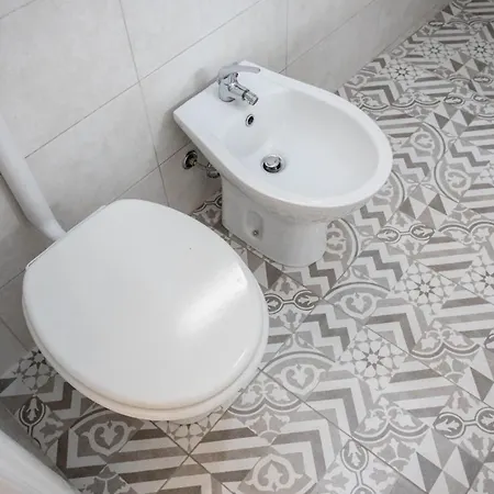 Bea * 托雷拉皮罗